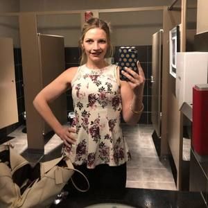 Meet your Posher, Laura